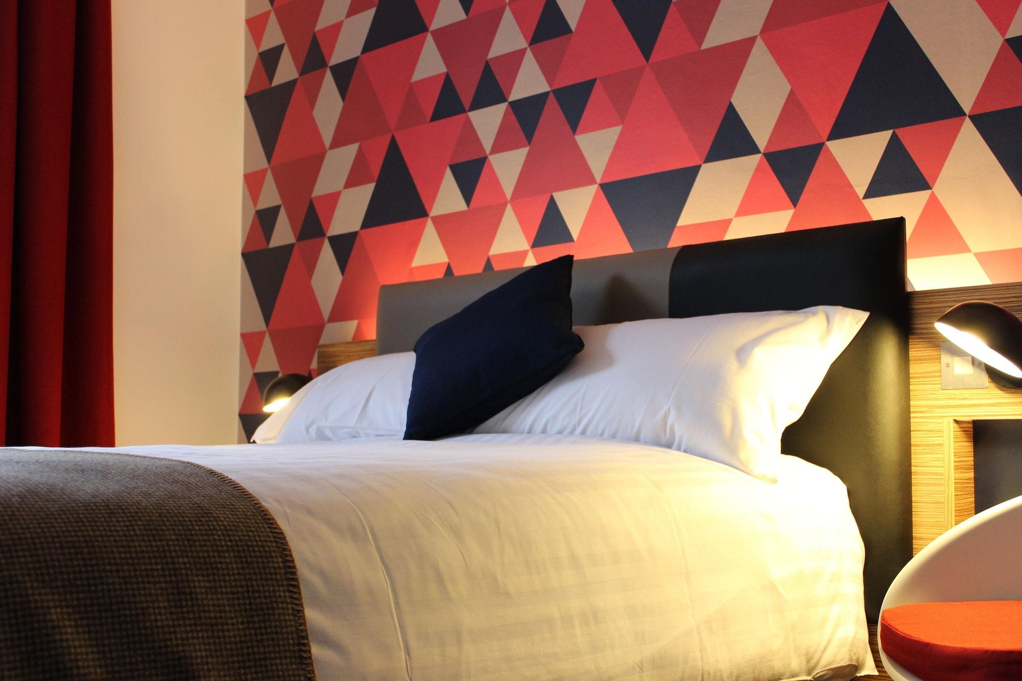 Cityroomz 3* Edinburgh