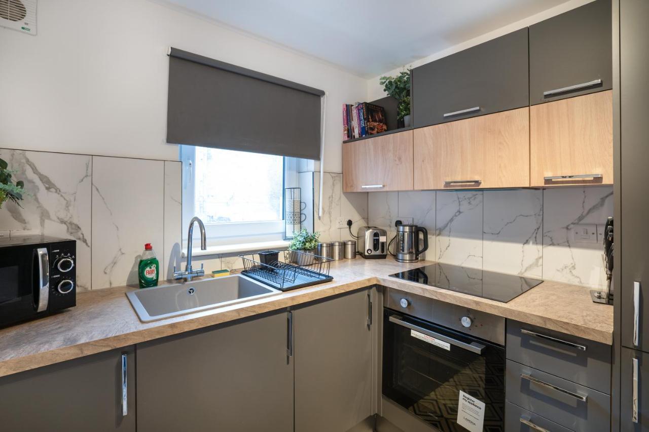 Modern 2bed Apartment-free Parking Apartment