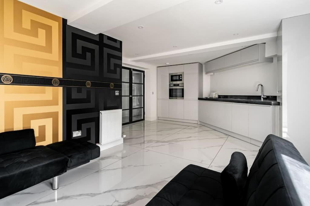 Modern 3bhk Near Zoo Edinburgh