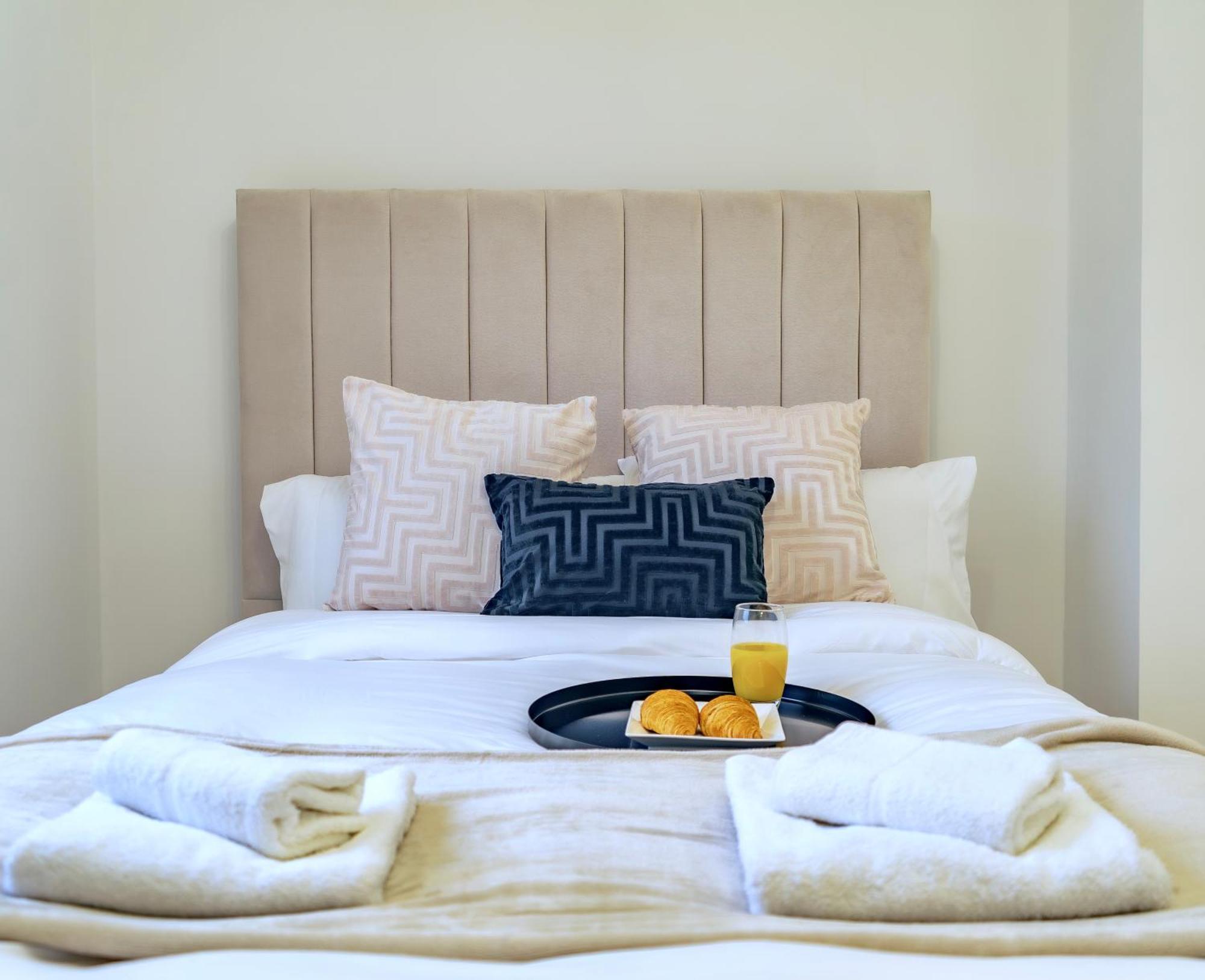 Modern 2 Bedroom In Free Parking Holiday home *