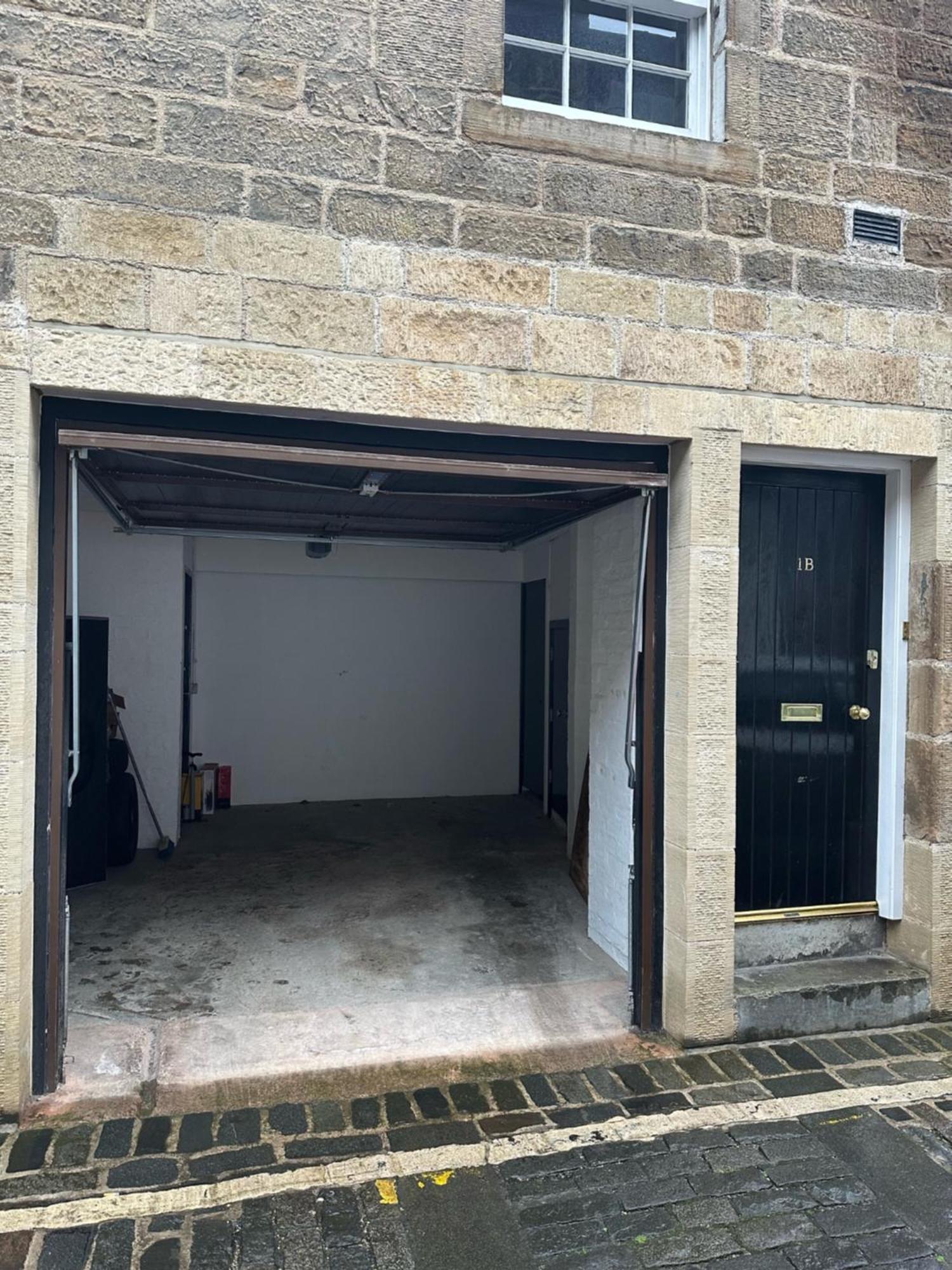 One Bee Apartment Edinburgh