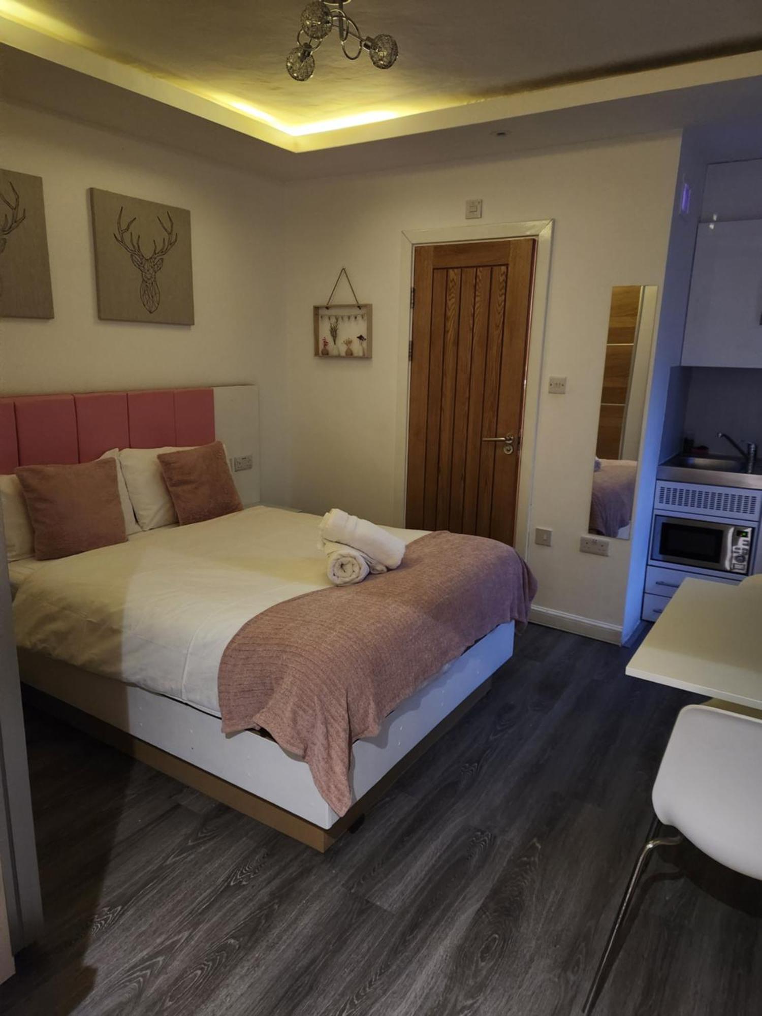 Crosskeys Guest house