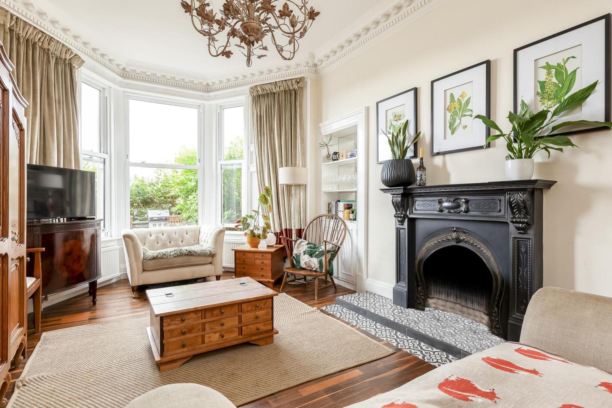 Stylish Victorian Apartment's Close To The Botanical Gardens, Free Parking! * Edinburgh