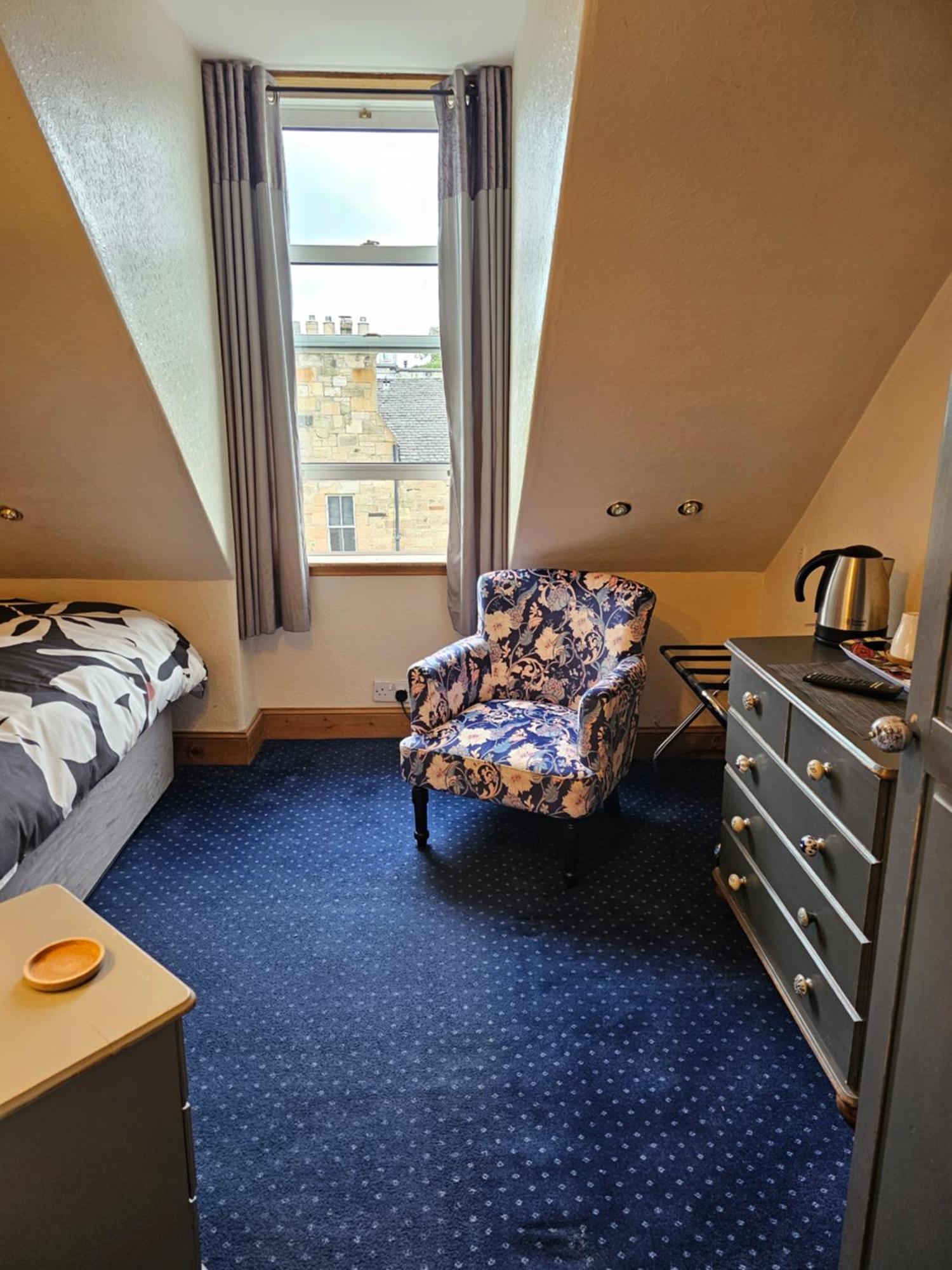 Bed & Breakfast Smiths 3*