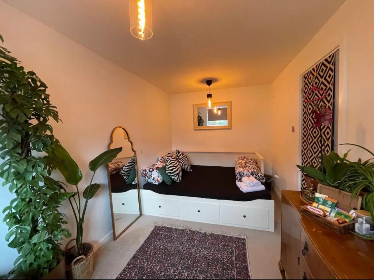 Homestay Private With Separate Shower And Free Parking Edinburgh