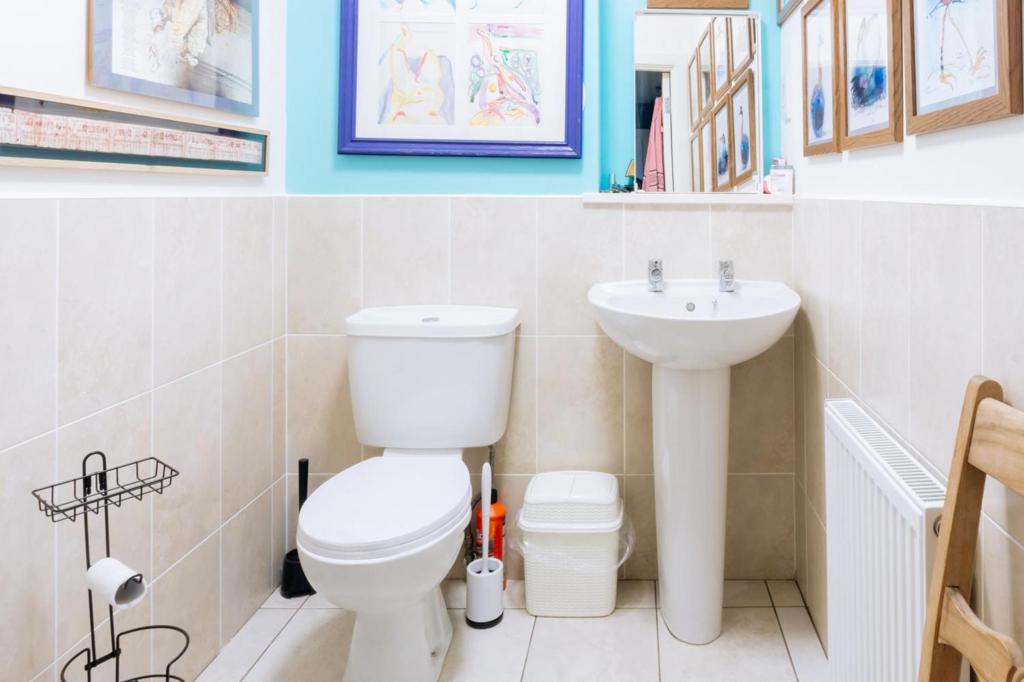 Stylish 3 Bedroom Near Hollyrood Park * Edinburgh