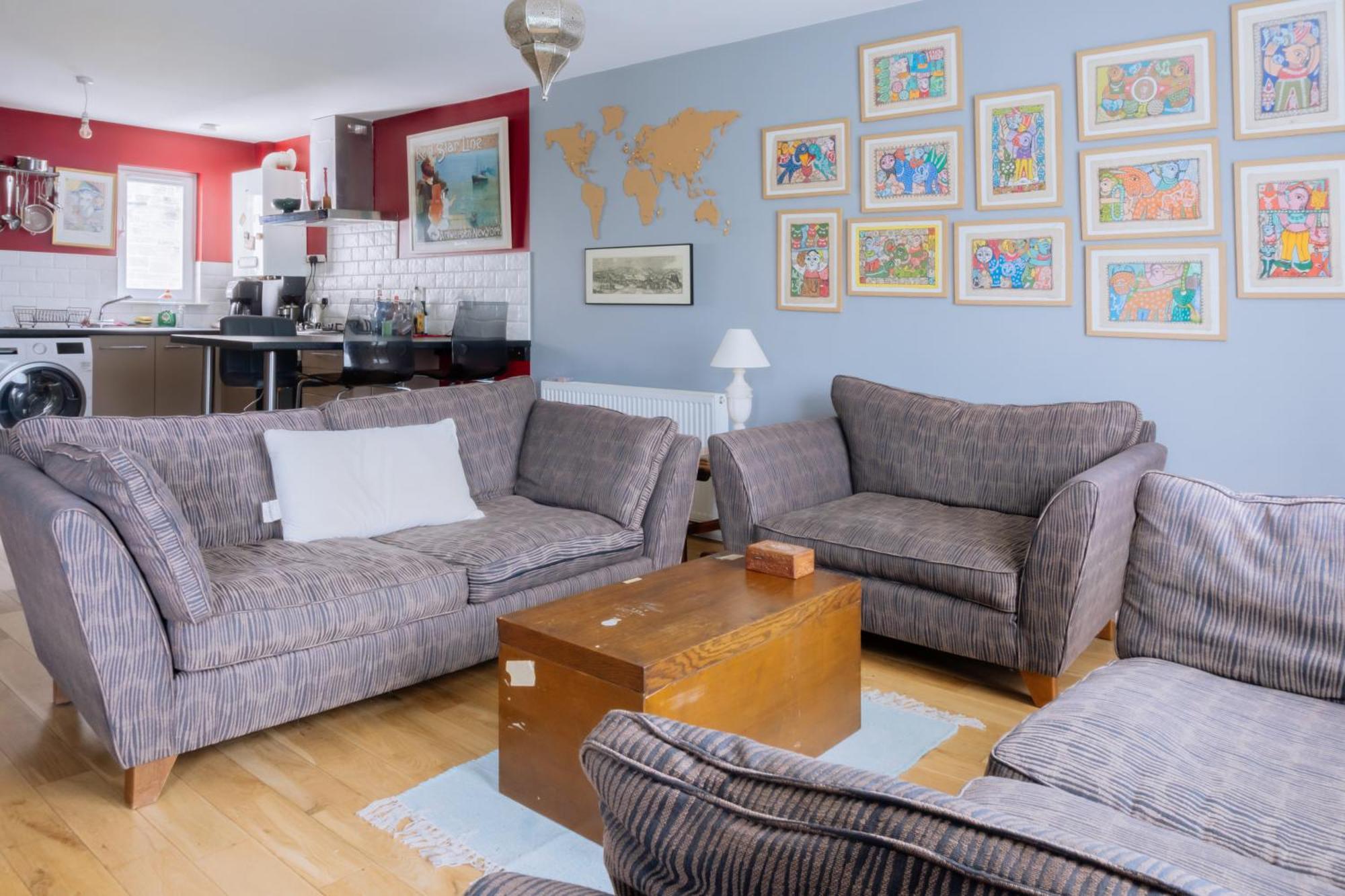 Apartment Stylish 3 Bedroom Near Hollyrood Park Edinburgh