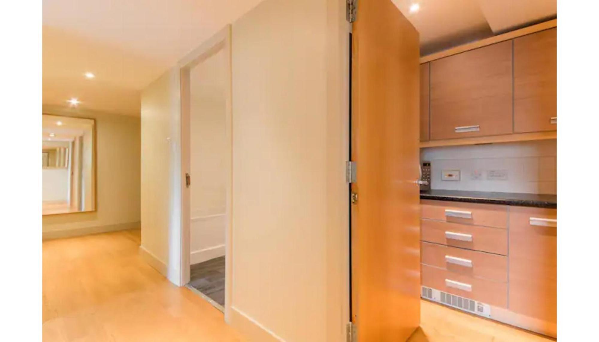 Modern Flat In The Middle Of Old Town Apartment Edinburgh