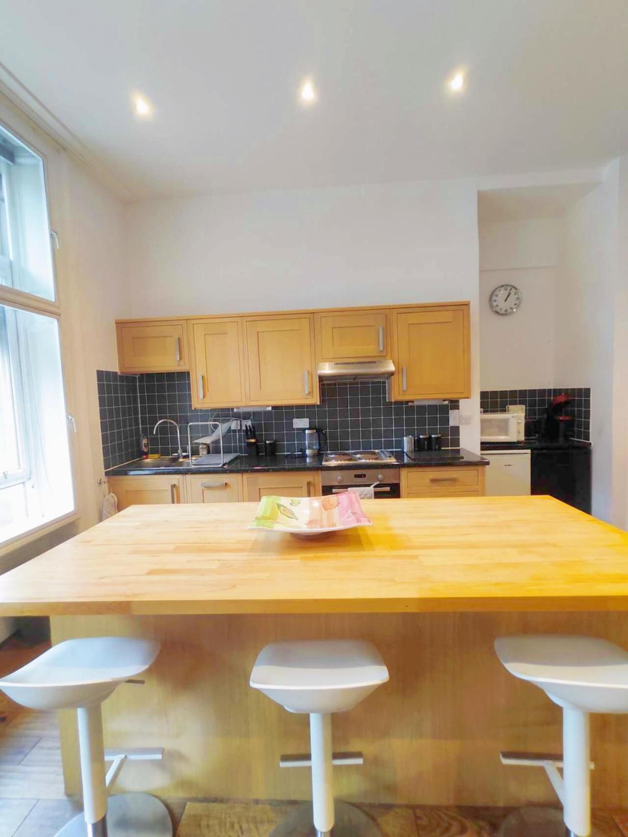 Apartment Two Bedrooms Flat In Center EDI