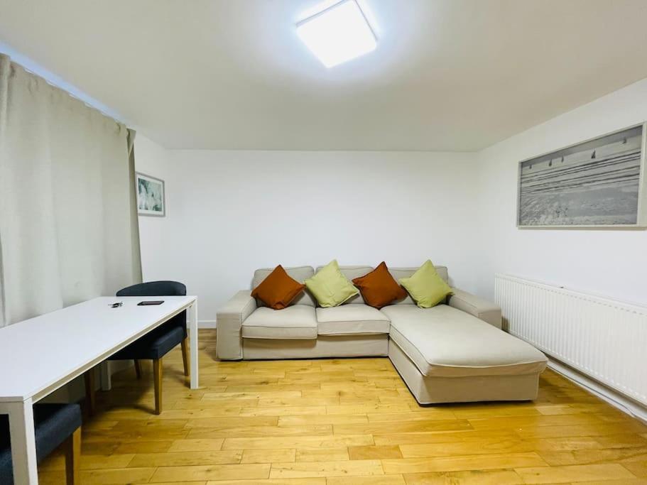 Lovely Duplex In Centre *