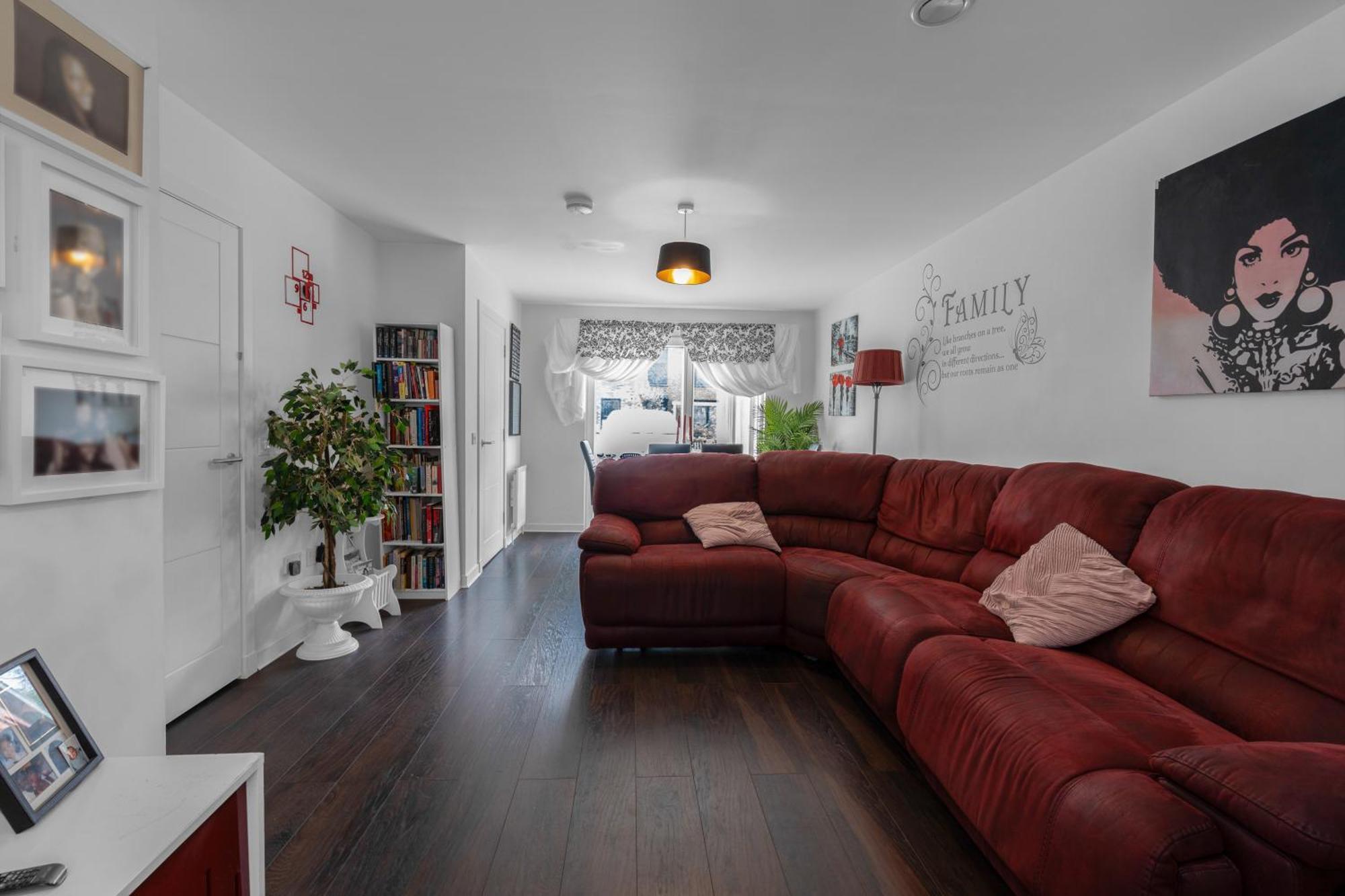 Guest house Cosy, Stylish Bedroom For Business And Work Travellers