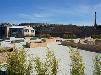 Beaverbank Place - Campus