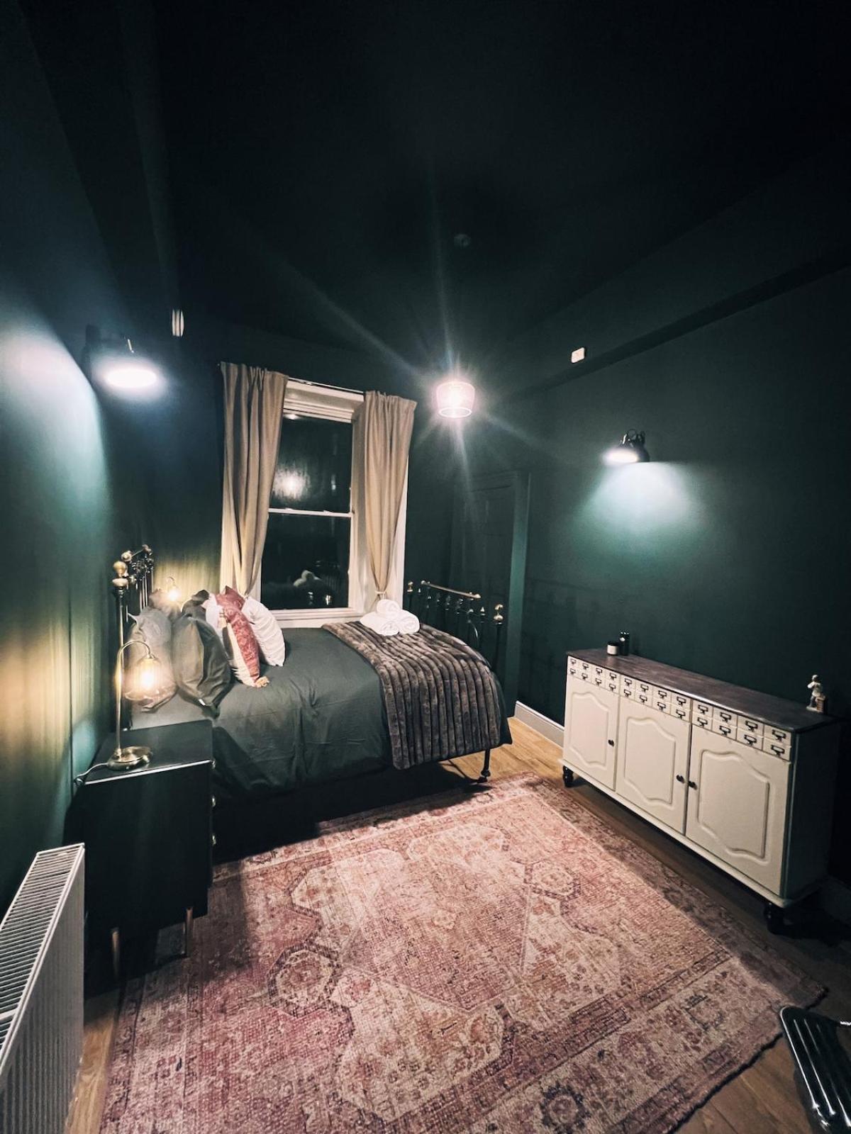 Apartment Designer Flat By Castle