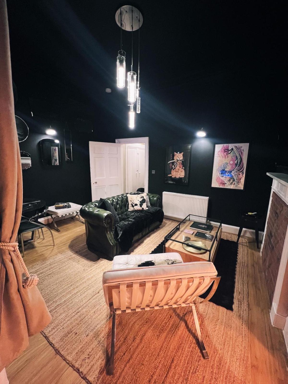 Designer Flat By Castle *