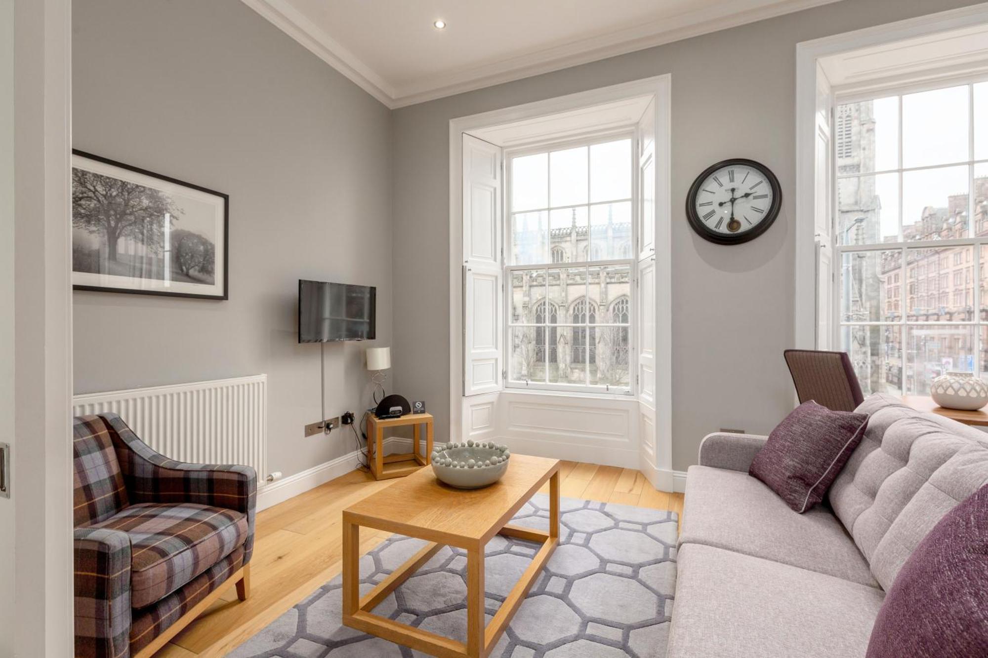 Destiny Scotland - Princes Street Apartment EDI