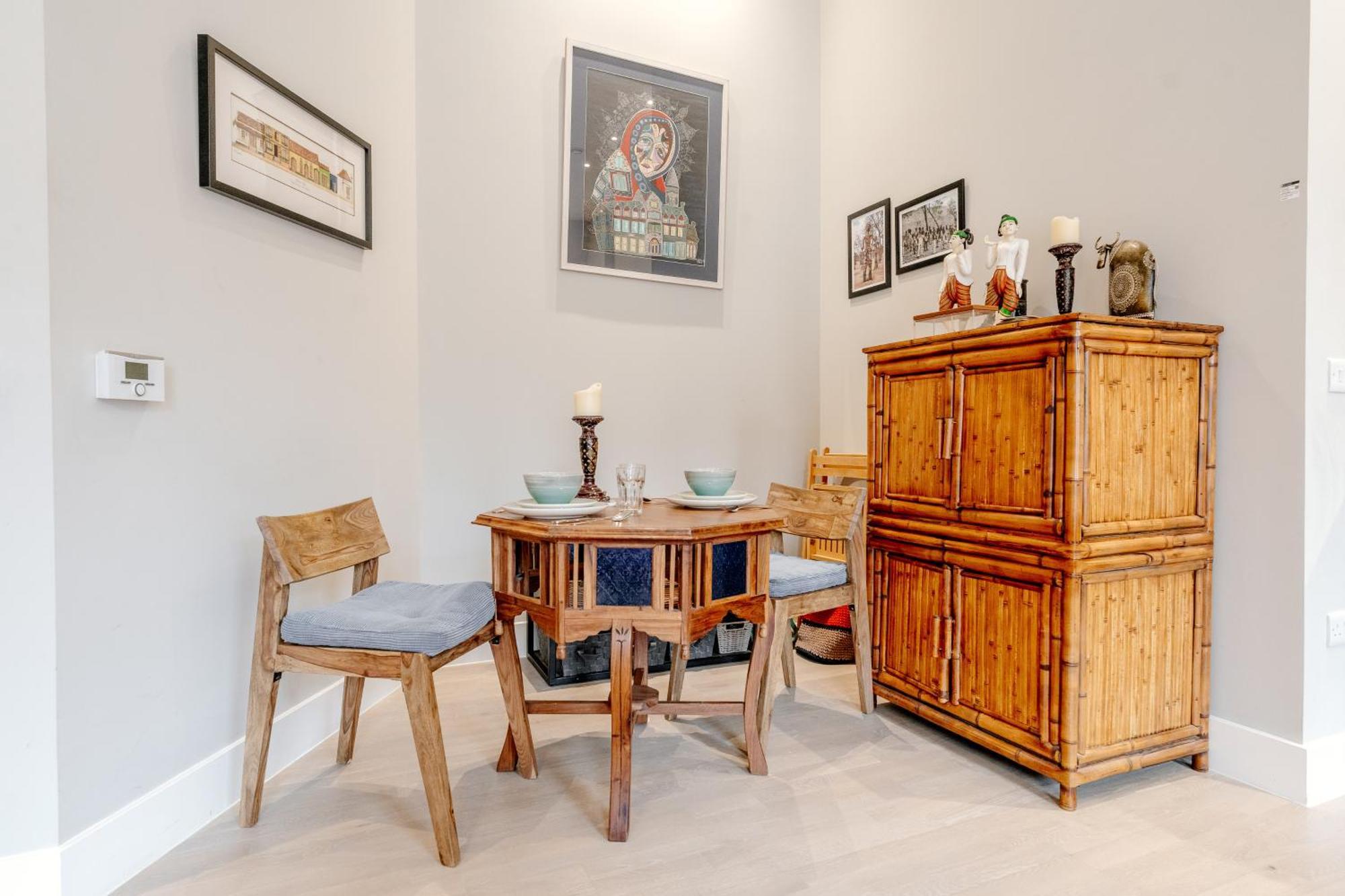 Apartment Unique Two Bed In Edinburgh