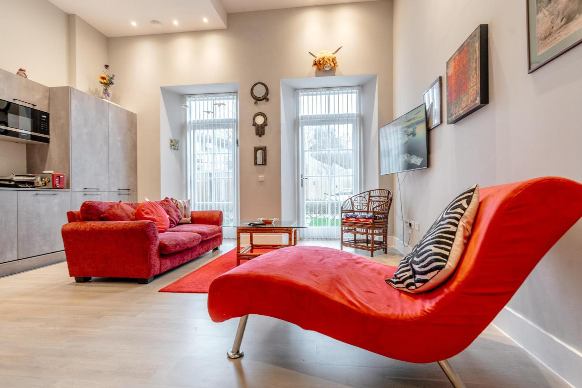 Unique Two Bed In Edinburgh