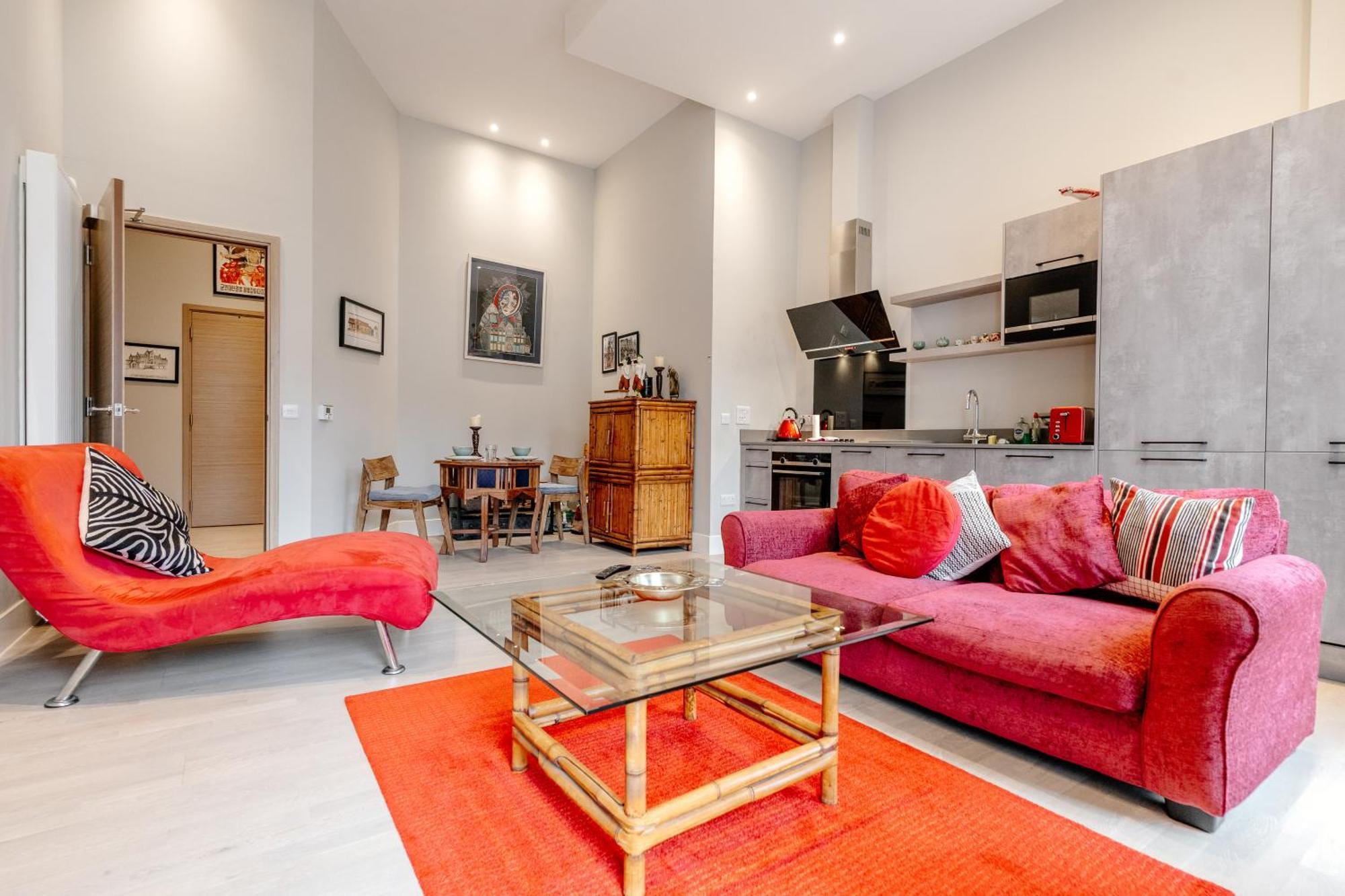 Apartment Unique Two Bed In *