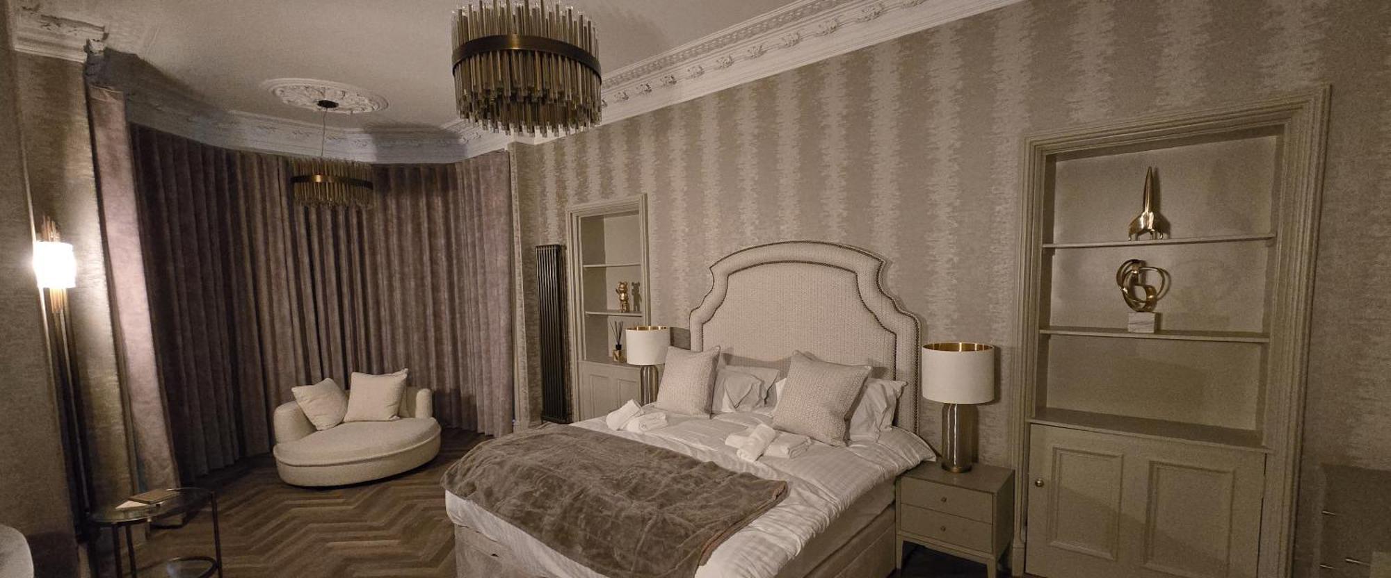 Apartment 2 Bedroom Sofa Bed In Livingroom Castle View 1st Floor Sleeps 6
