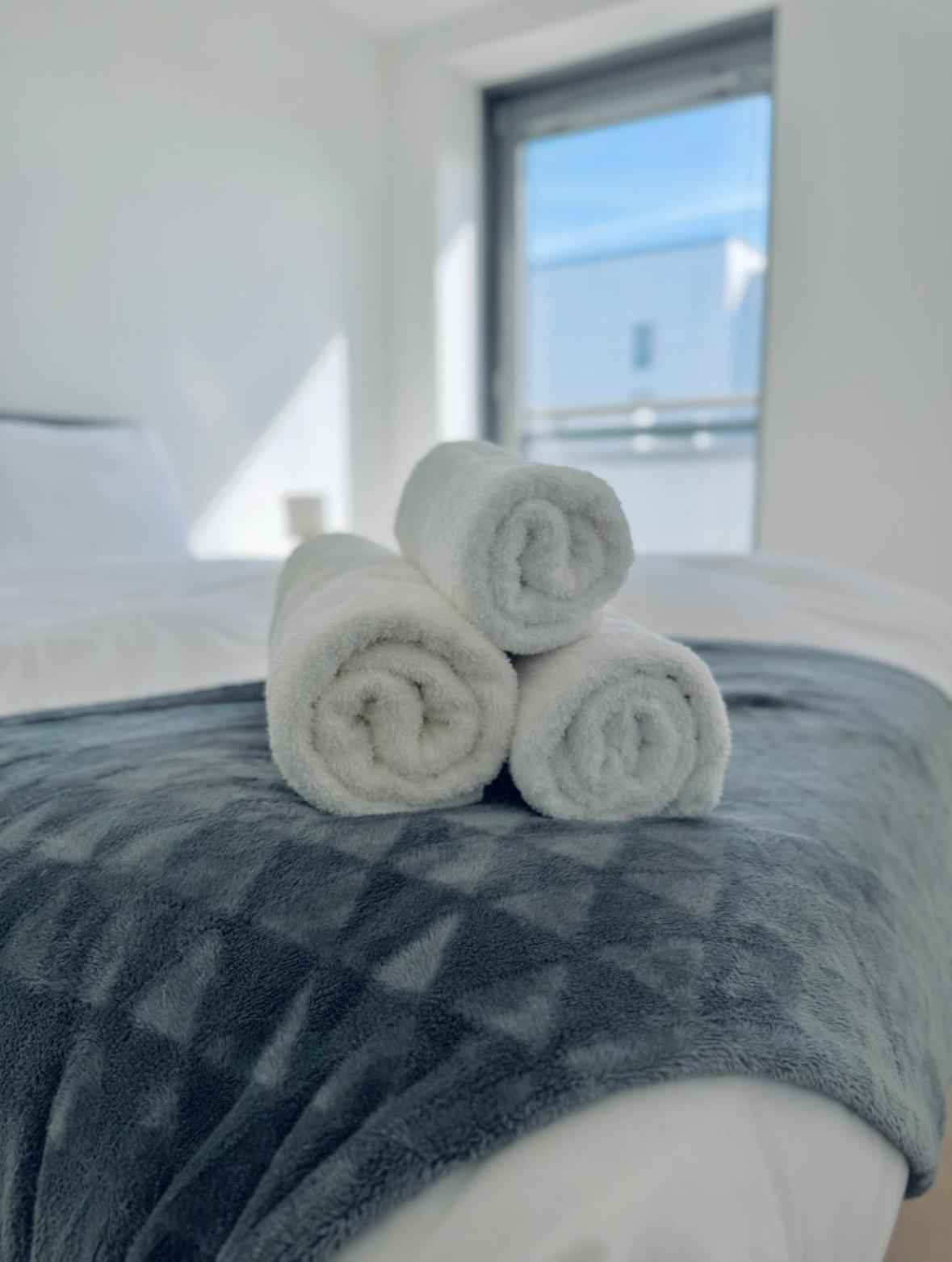 Modern Two Bedroom * EDI