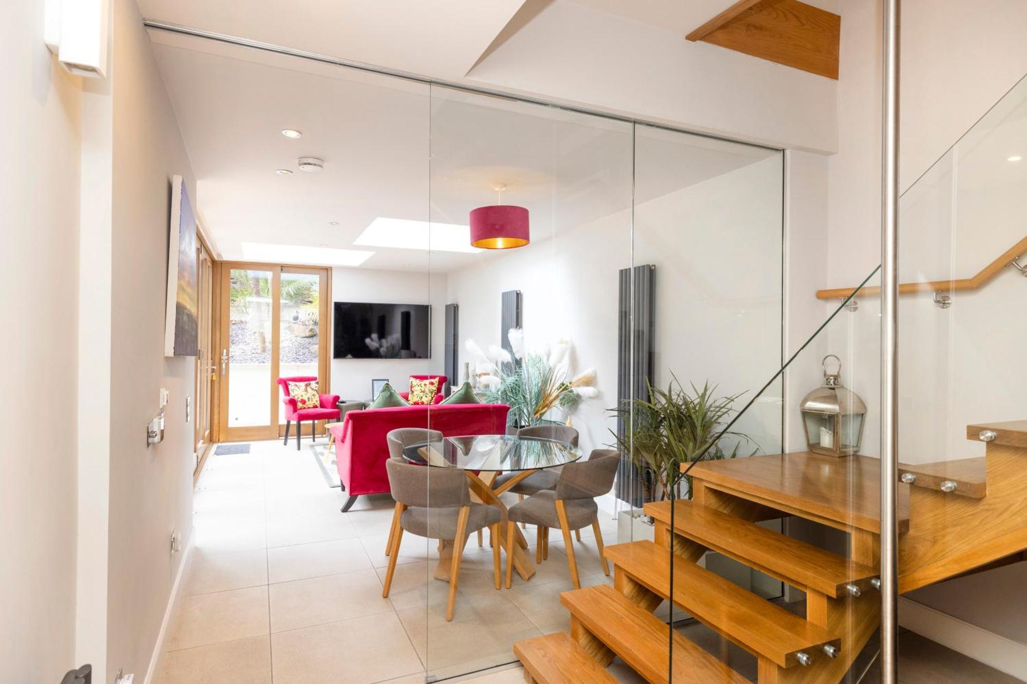 Apartment Joivy Ultra Luxe Near Princes Street *