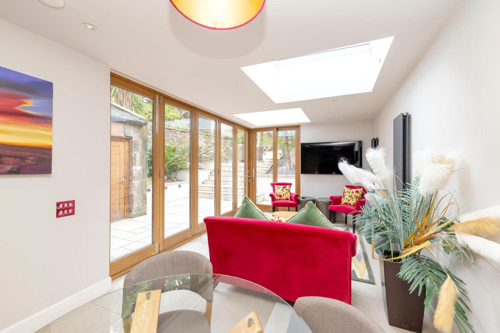 Joivy Ultra Luxe Near Princes Street EDI