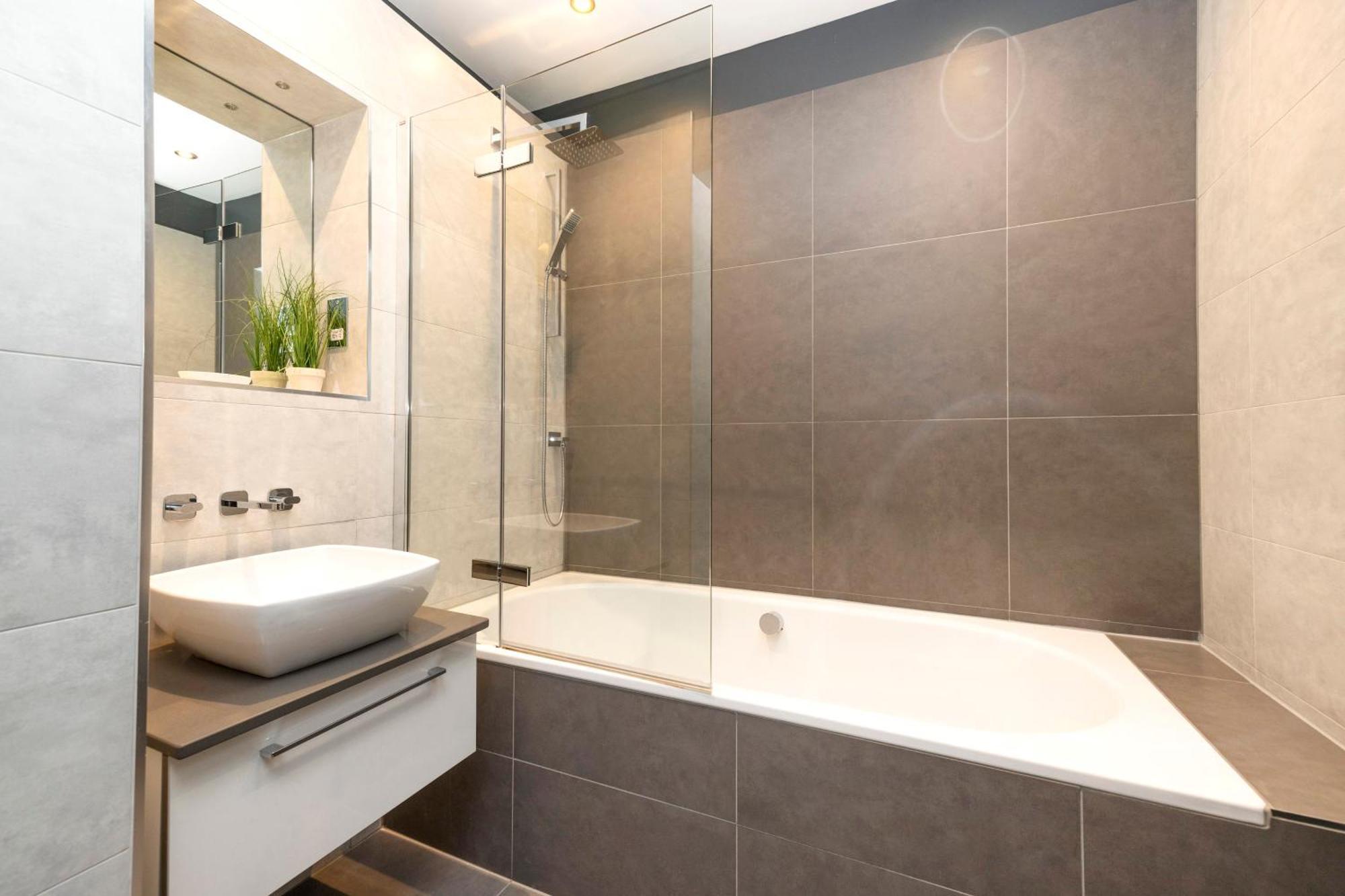 Joivy Ultra Luxe Near Princes Street