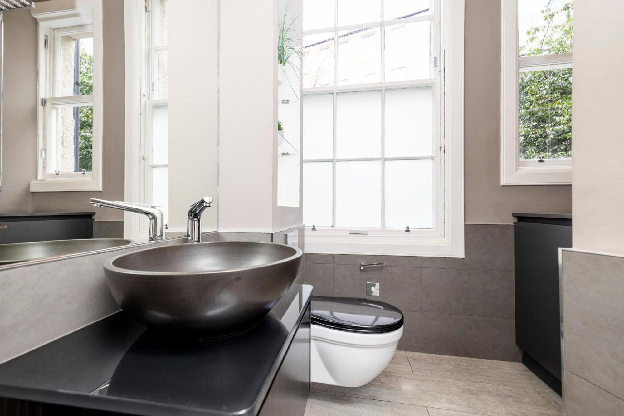 Joivy Ultra Luxe Near Princes Street Apartment EDI