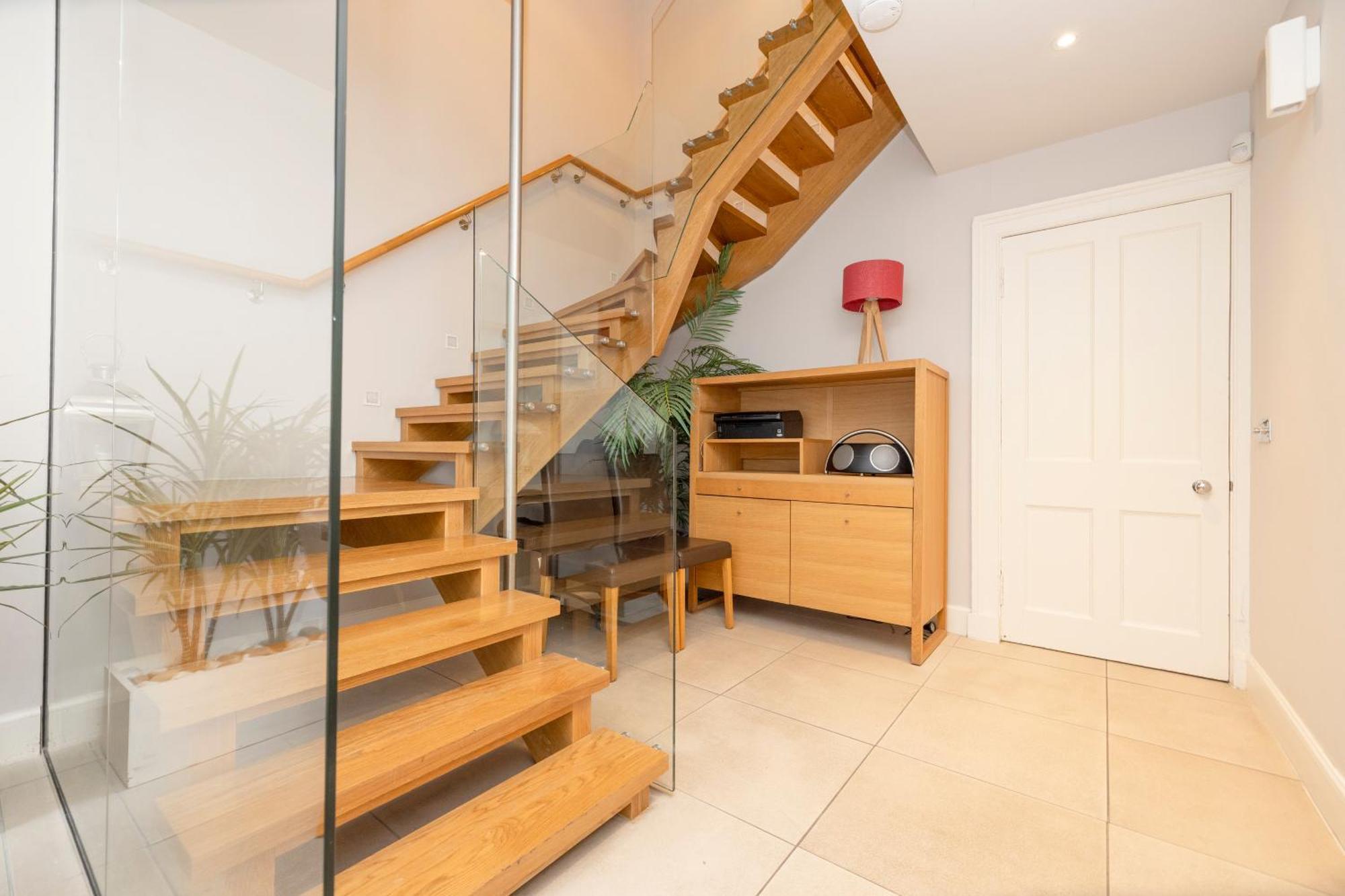 Apartment Joivy Ultra Luxe Near Princes Street EDI