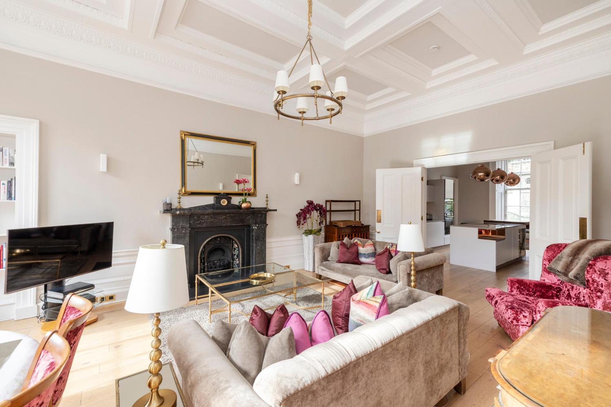 Apartment Joivy Ultra Luxe Near Princes Street *