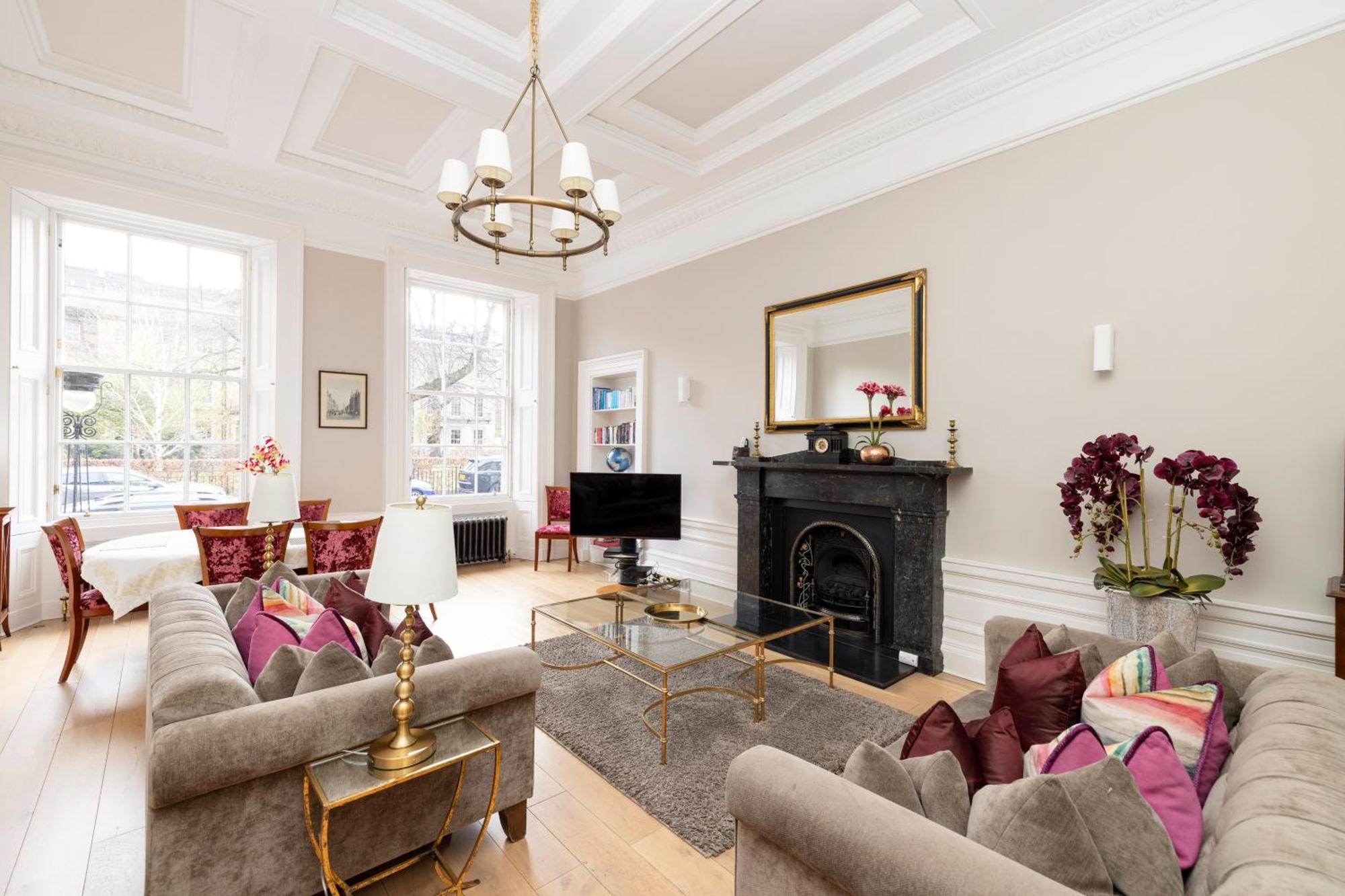 Joivy Ultra Luxe Near Princes Street * EDI