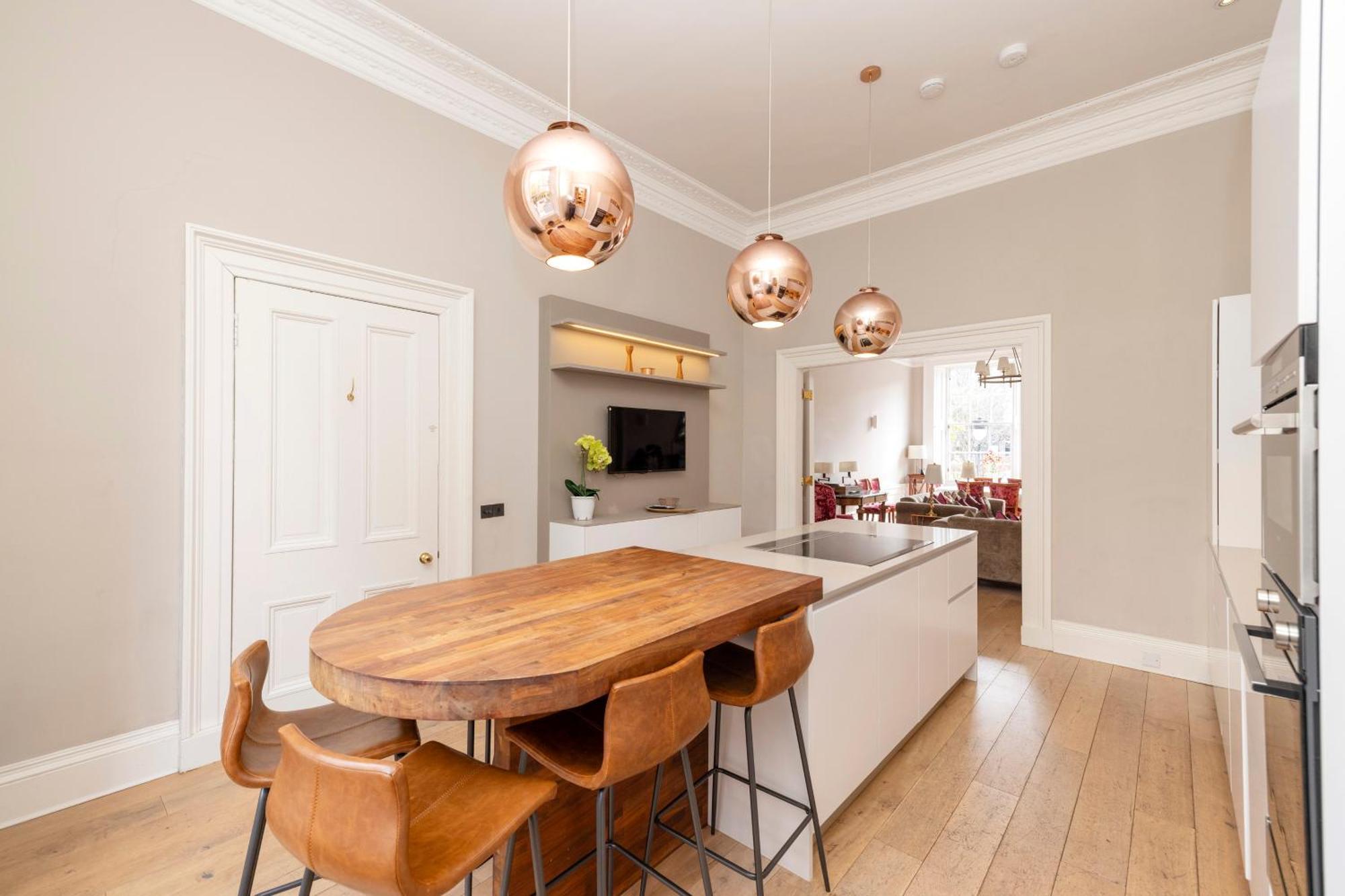 Apartment Joivy Ultra Luxe Near Princes Street