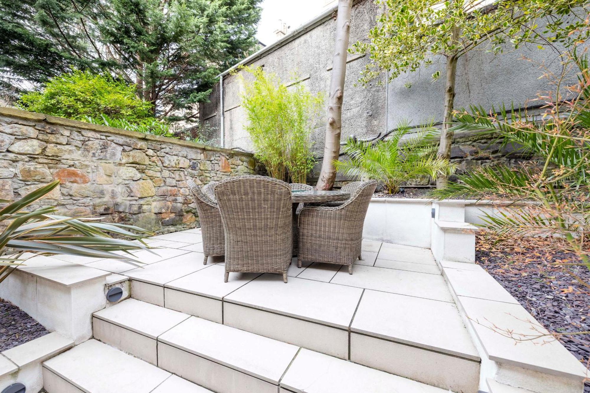 Apartment Joivy Ultra Luxe Near Princes Street *