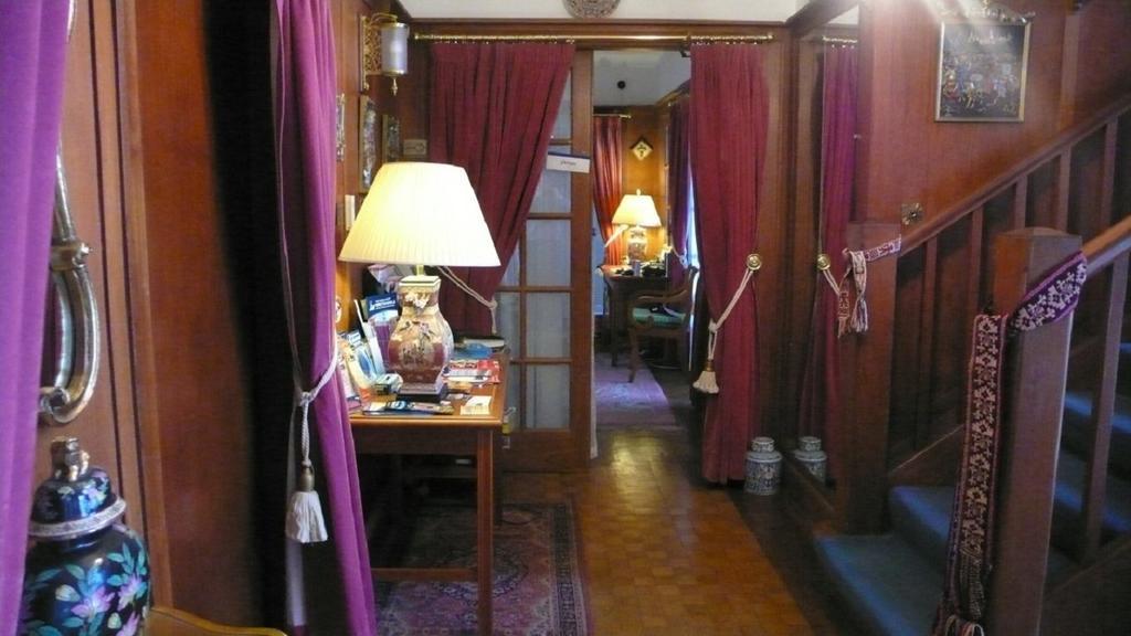Sandilands House 3*
