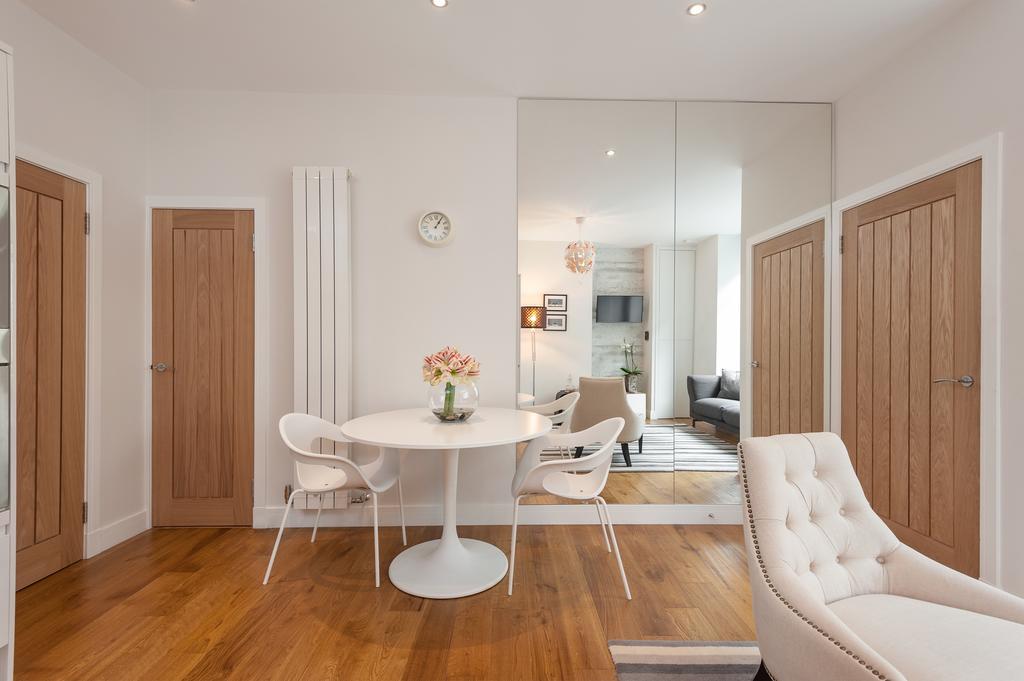 Atholl Apartment *