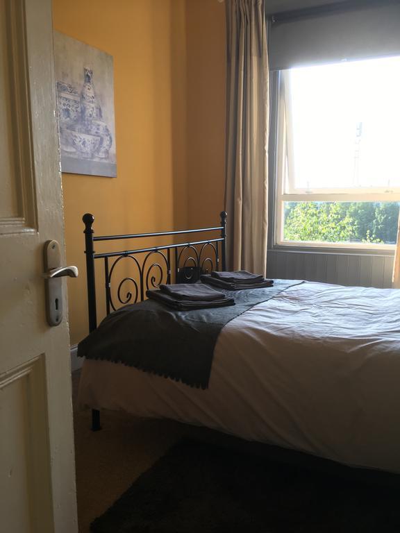 Meadowbank Apartment