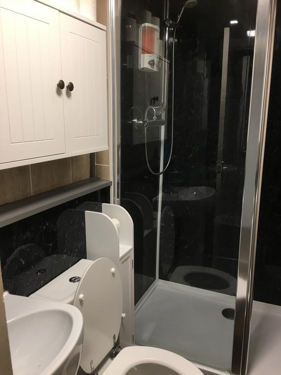 Meadowbank Apartment