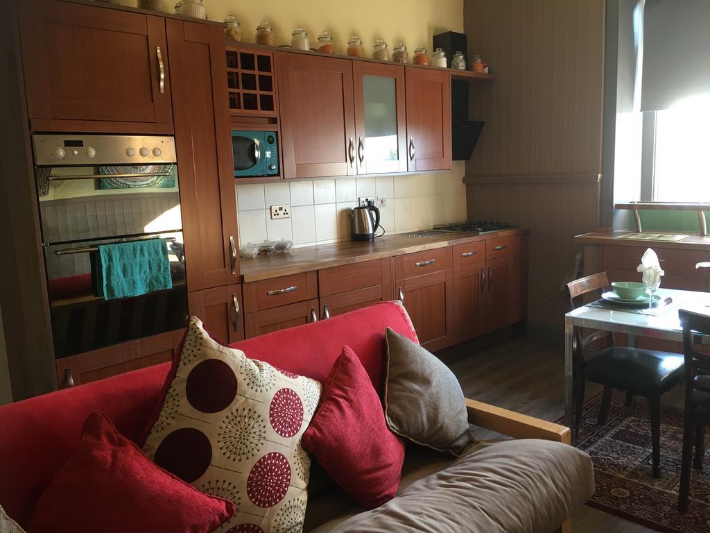 Meadowbank Apartment *