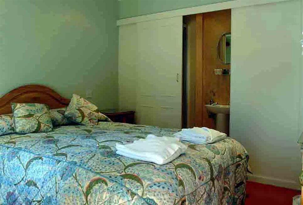 A-haven Townhouse Guest house 3*