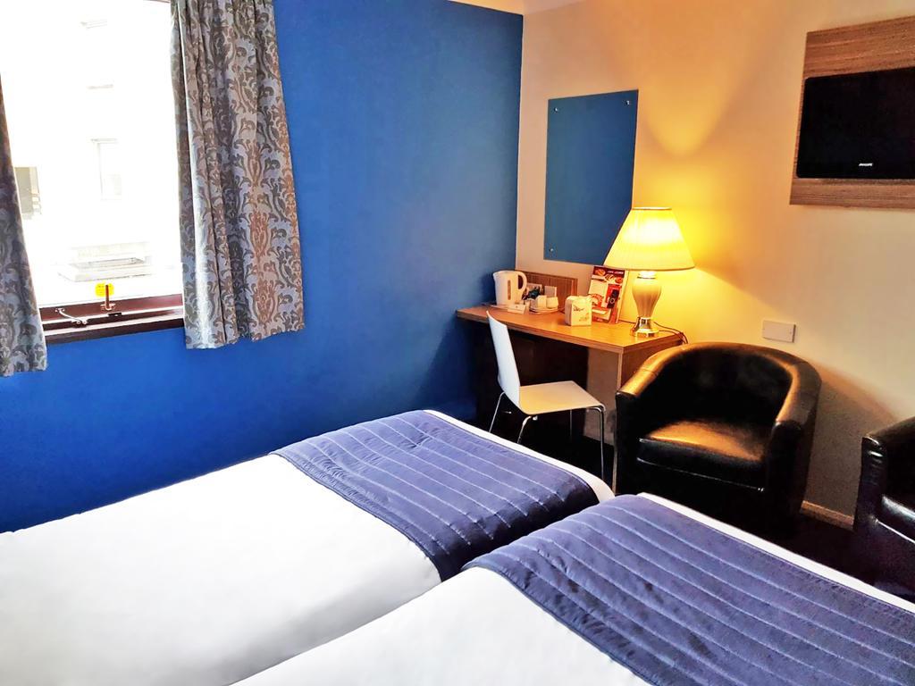 Britannia 3* Edinburgh
