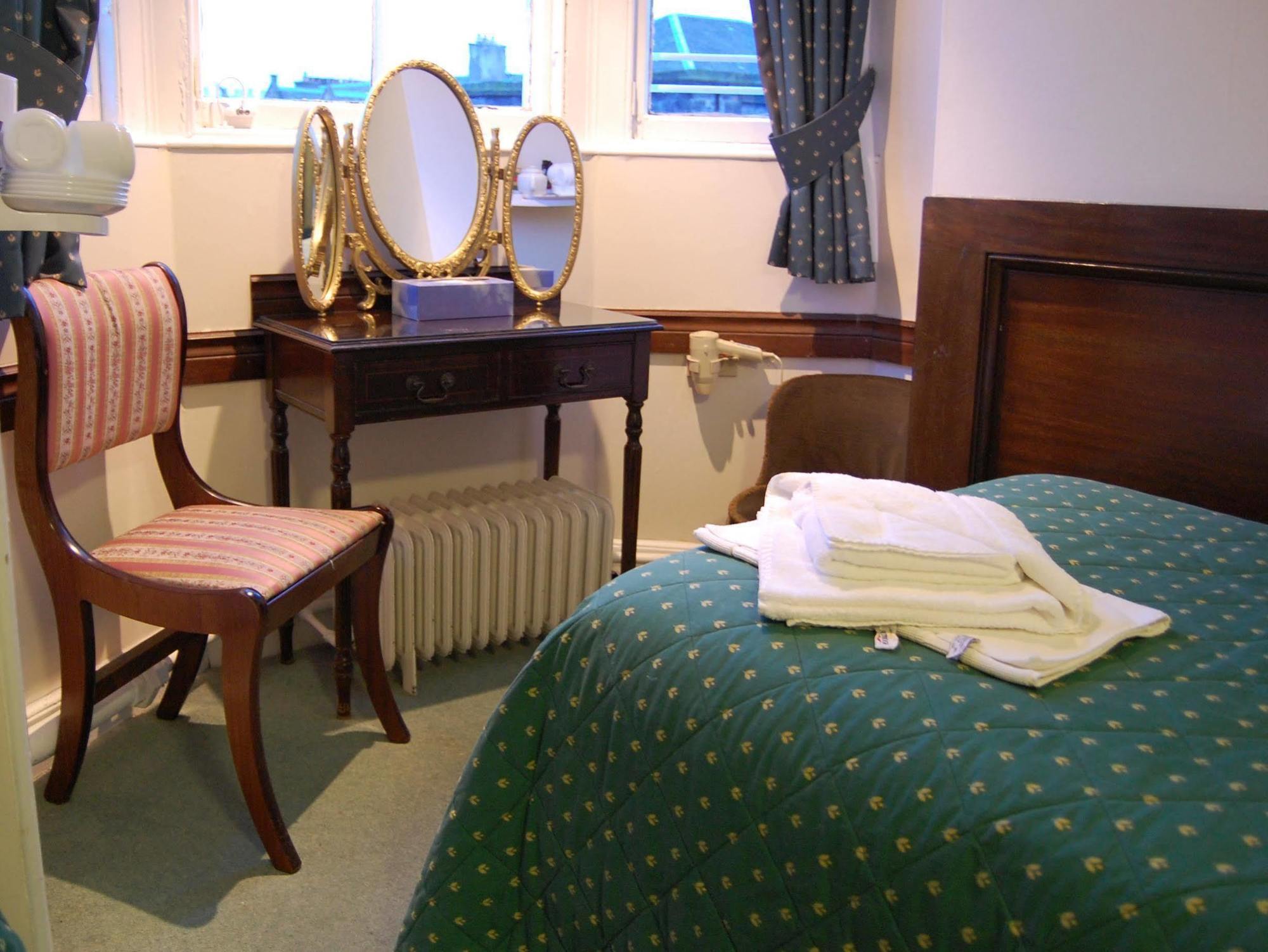 Guest house A-haven Townhouse