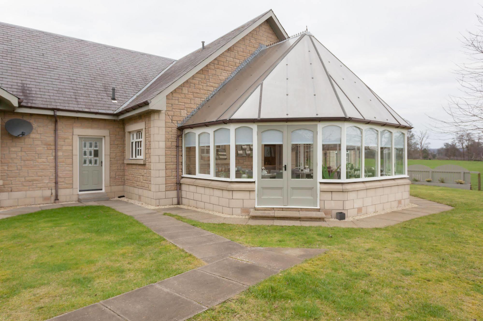 Kellerstain Stables Bed & Breakfast Edinburgh