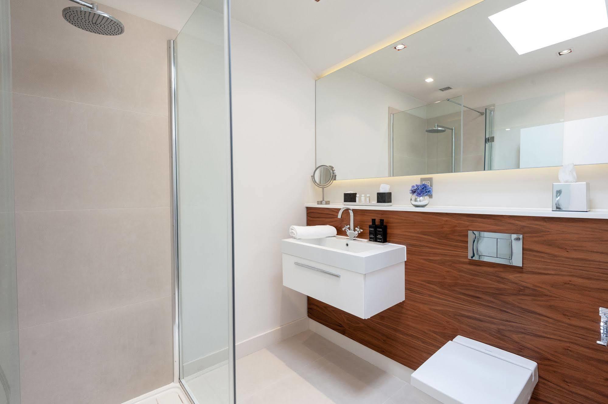 Atholl Apartment *