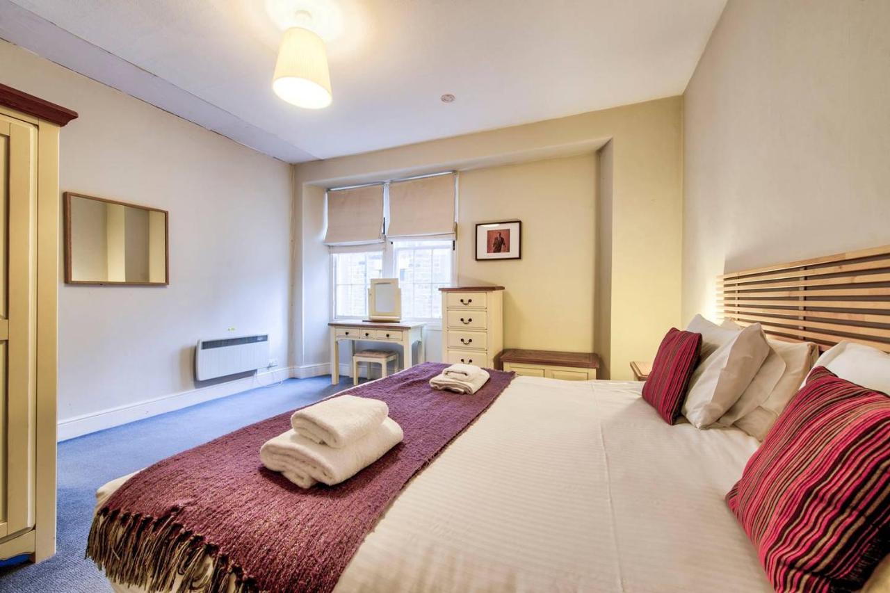 Joivy Stylish In New Town Apartment