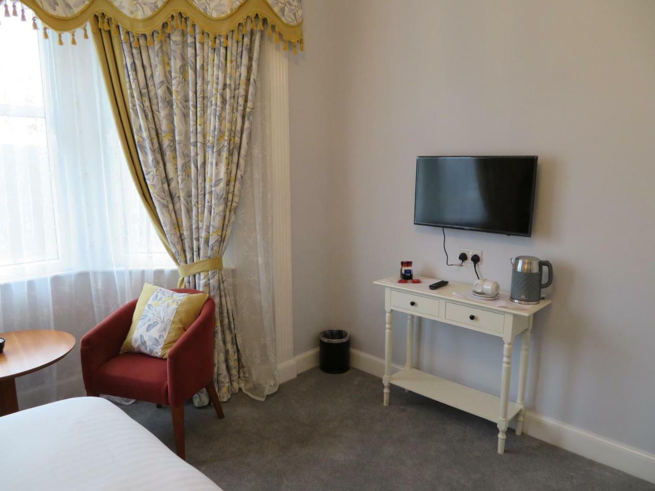 Bed & Breakfast Craigievar