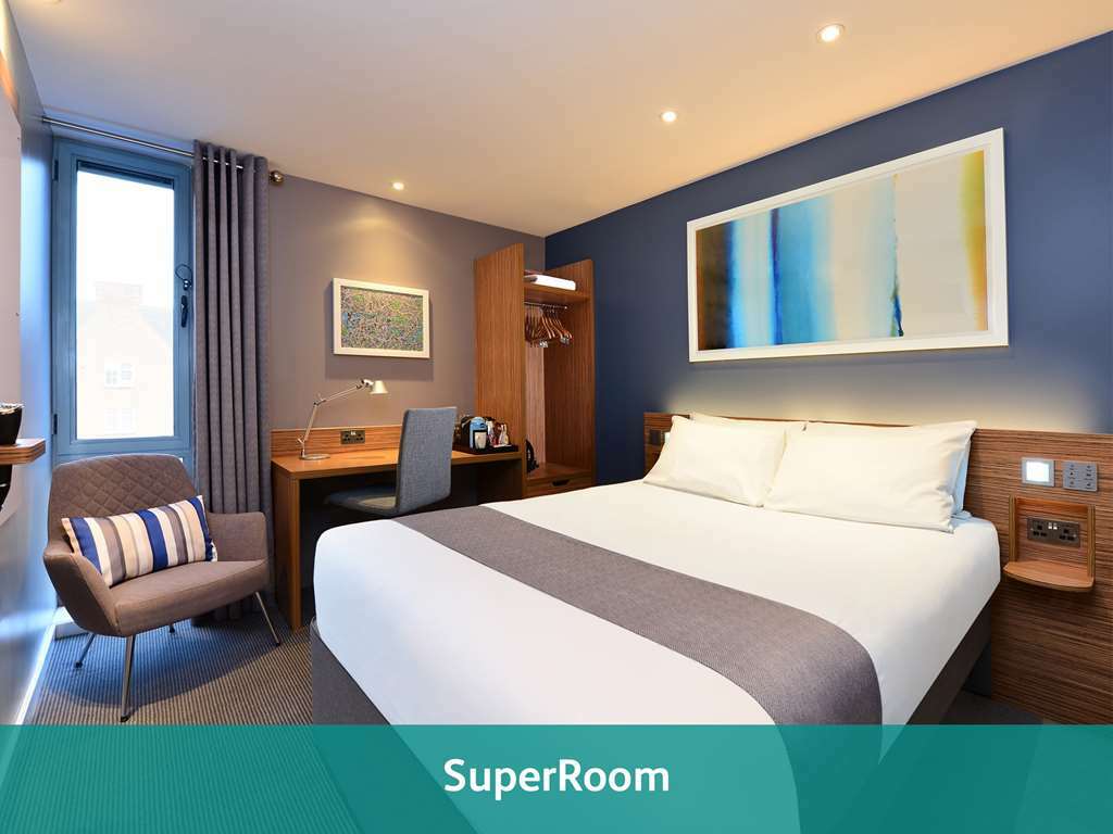 Travelodge 3*