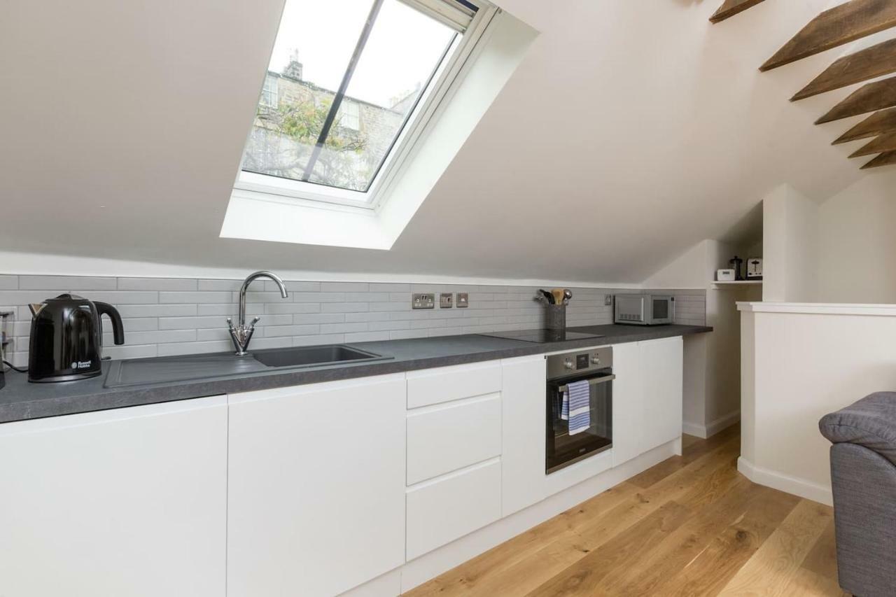 Ferienhaus Joivy Trendy 1-bedroom Main Door House In New Town