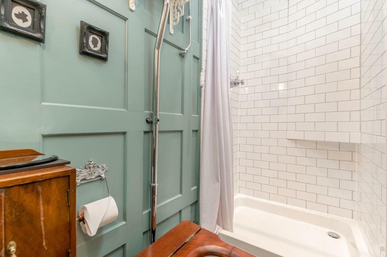 Joivy Luxury Old Town * Edinburgh