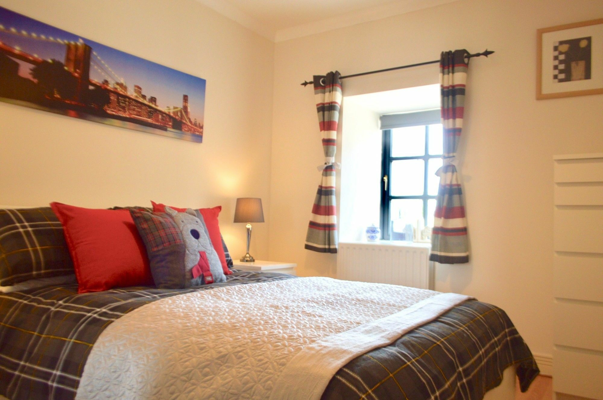 Apartment Gorgeous 2 Bedroom In Converted Church EDI