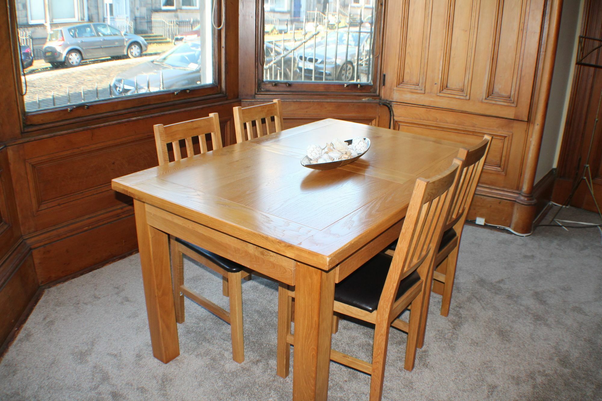 Spacious West End Townhouse Apartment Edinburgh